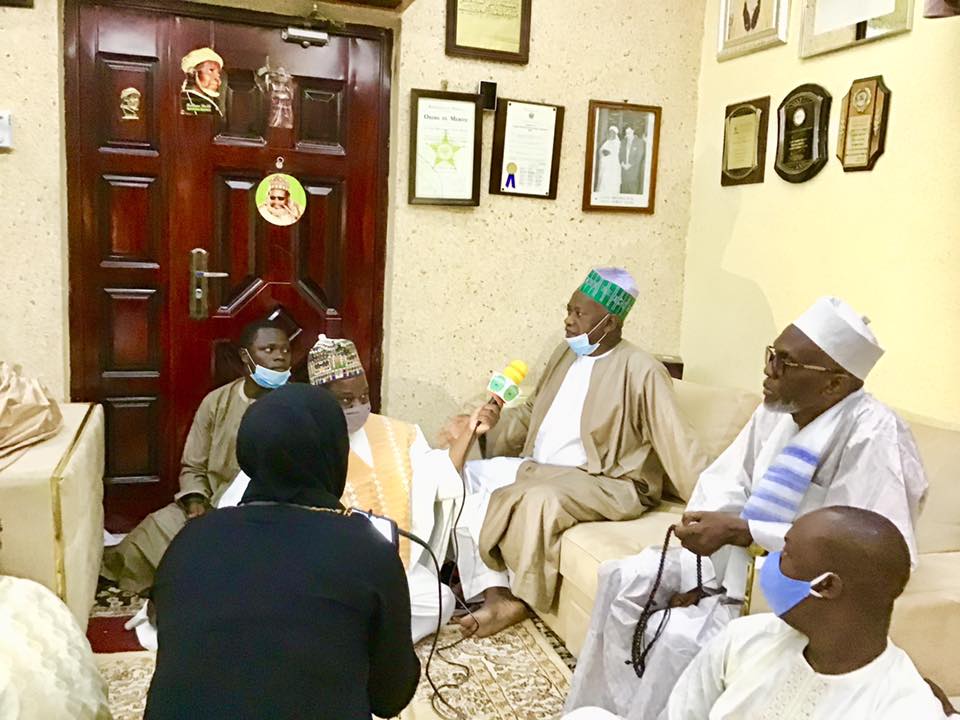 Médina Baye : les images de la présentation de condoléance du Khalife de Léona Niassène à Imam Cheikh Cissé