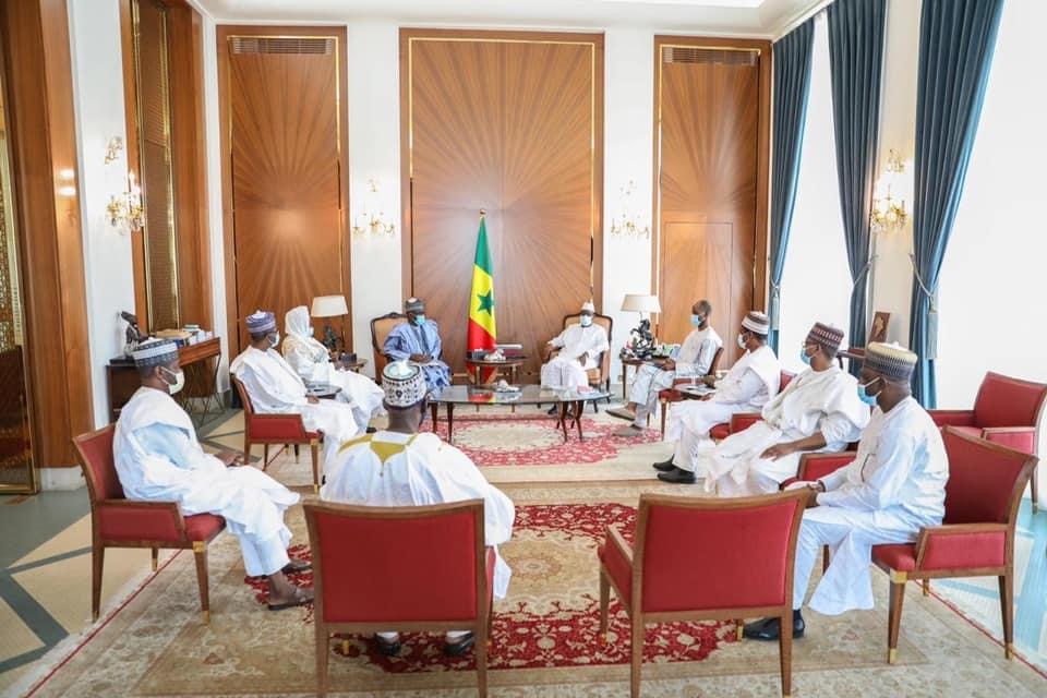 Décès de Papa Cheikh : le président du Nigeria envoie une lettre de condoléances au président Sall