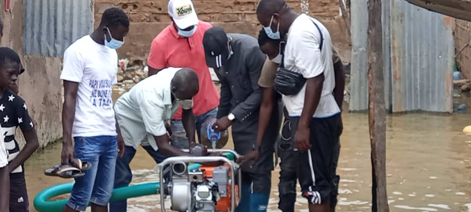 Inondations à Kaolack : Papi Gaye apporte son soutien aux sinistrés et déclare «Mariama Sarr est le symbole de l'échec»