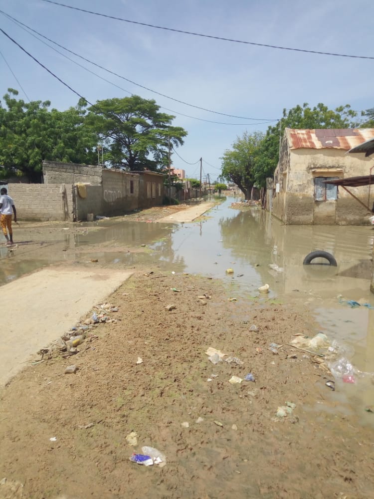 [Reportage] Inondations à Kaolack : à Gawane, la population entre colère et désolation, avertit les politiciens