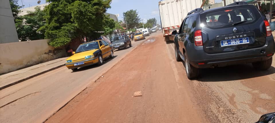 Kaolack en images : entre affaissements de canaux et dégradations de routes