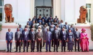 Gouvernement : les images du premier conseil des ministres du nouveau gouvernement