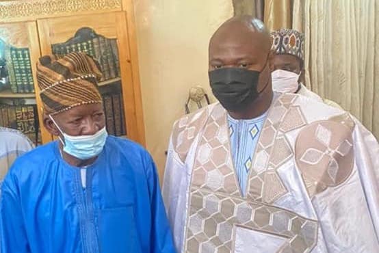 Cheikh Mahi Niass a décoré l'activiste Guy Marius Sagna