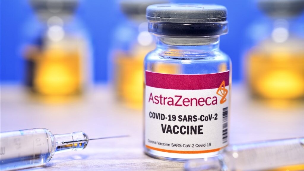 Coronavirus : ce pays européen suspend le vaccin d'AstraZeneca après des problèmes de coagulation chez des patients