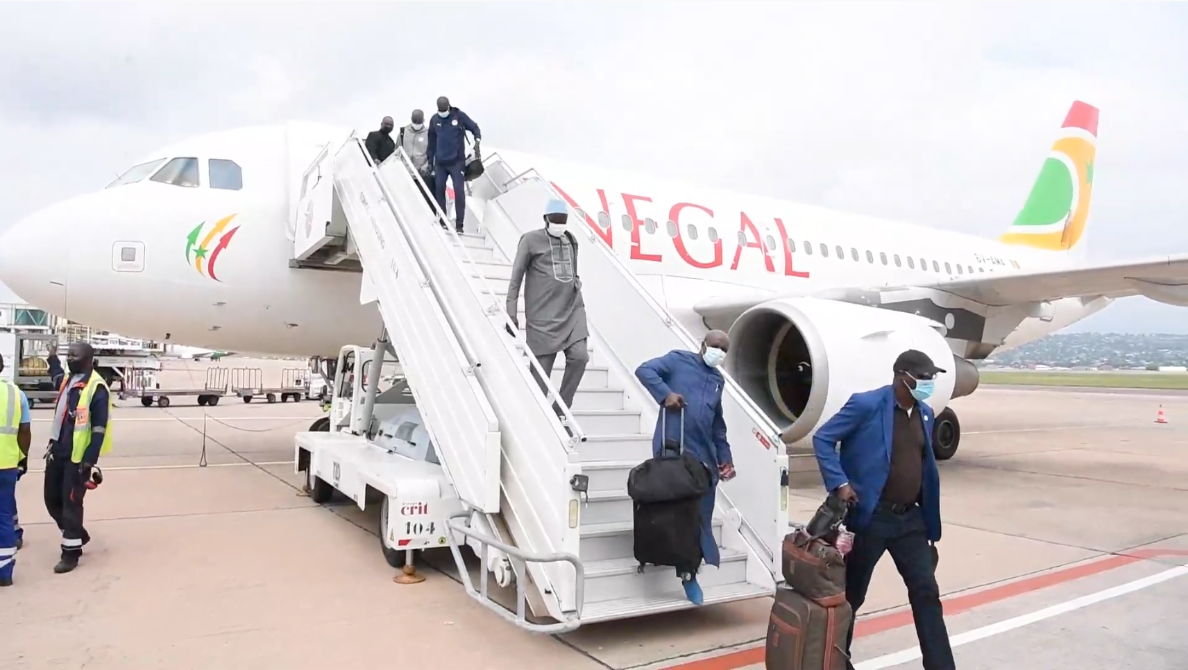 Can 2022 : les Lions atterri à Brazzaville à bord d’un vol spécial d’Air Sénégal (video)
