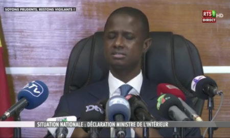Crise sénégalaise : le ministre de l’intérieur Antoine Diome prend la parole et passe à côté