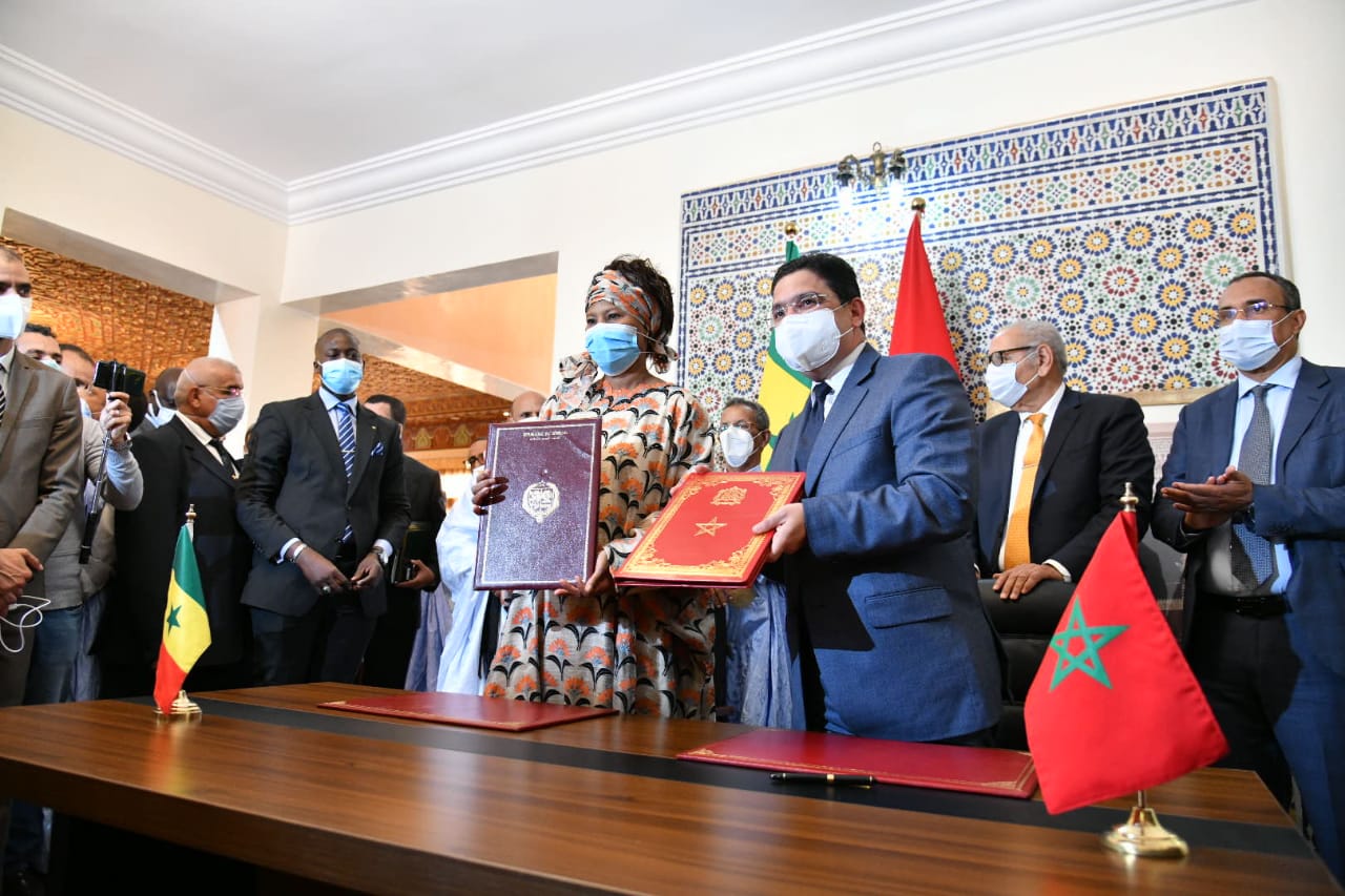 Nasser Bourita et Aïssata Tall Sall à l'inauguration du consulat du Sénégal au Sahara Occidental Maroc