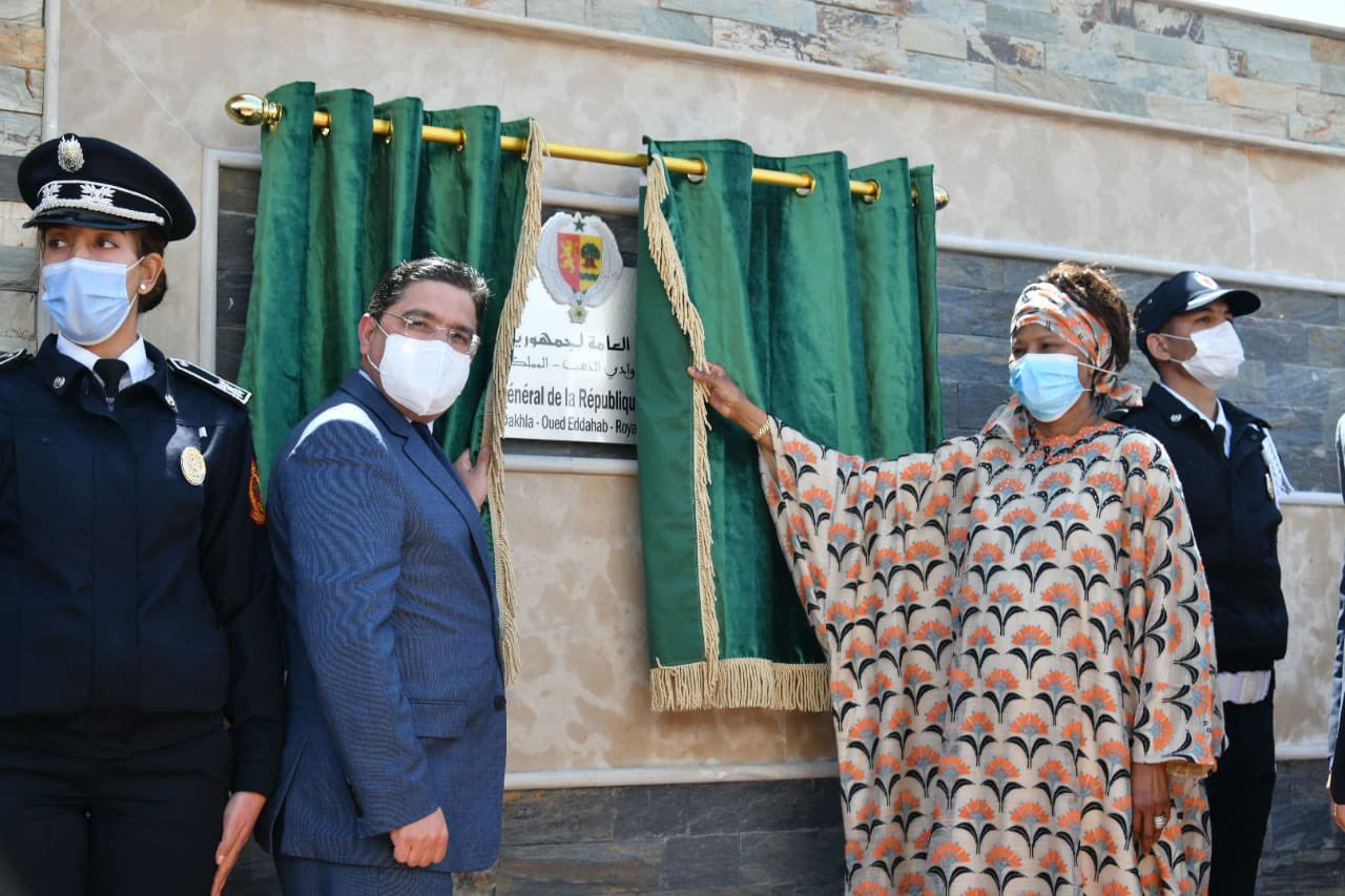 Nasser Bourita et Aïssata Tall Sall à l'inauguration du consulat du Sénégal au Sahara Occidental Maroc