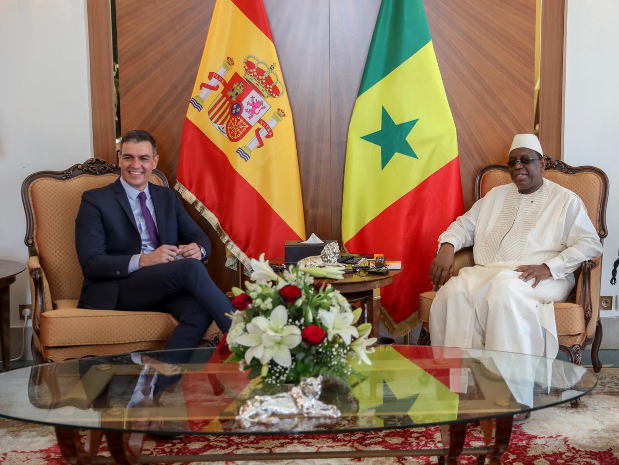 Rapatriement des migrants sénégalais : le Premier ministre espagnol Pedro Sánchez reçu à Dakar par le président Macky Sall