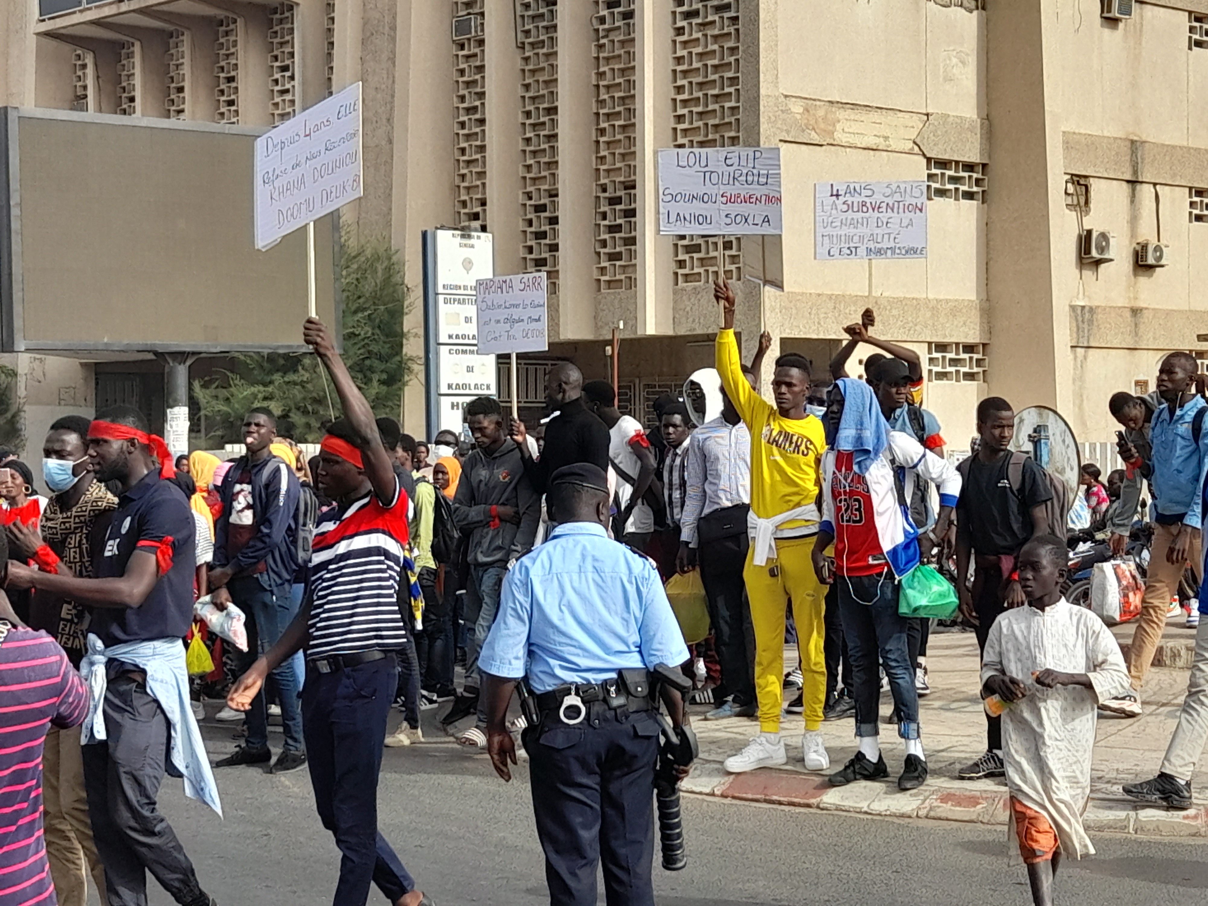 04ans sans subvention de la mairie : les étudiants Kaolackois à l'UGB déclarent la guerre à Mariama Sarr