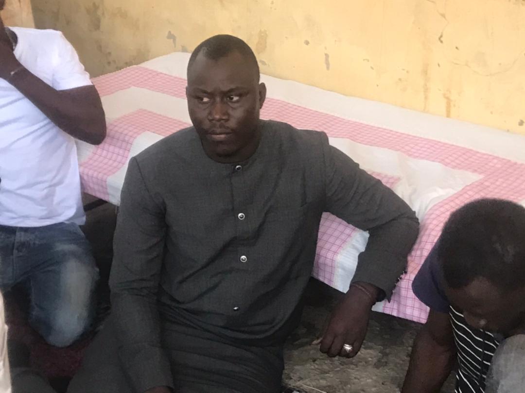 Construction Résidence Mame Diarra Bousso : Papy Gaye offre des tonnes de ciment a Serigne Moustapha Abass, le marabout l'adoube et lui promet son soutien