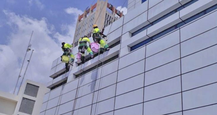 Incendie au building administratif : les dégâts estimés à plusieurs milliards, le français «Dooke» qui n’avait pas d’assurance indexé