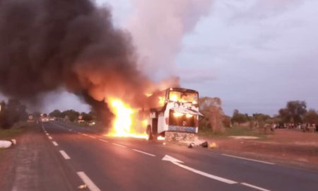 Bus en feu accident