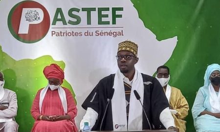 Ousmane Sonko lors de la cérémonie de fusion de Pastef avec 13 autres organisations politiques
