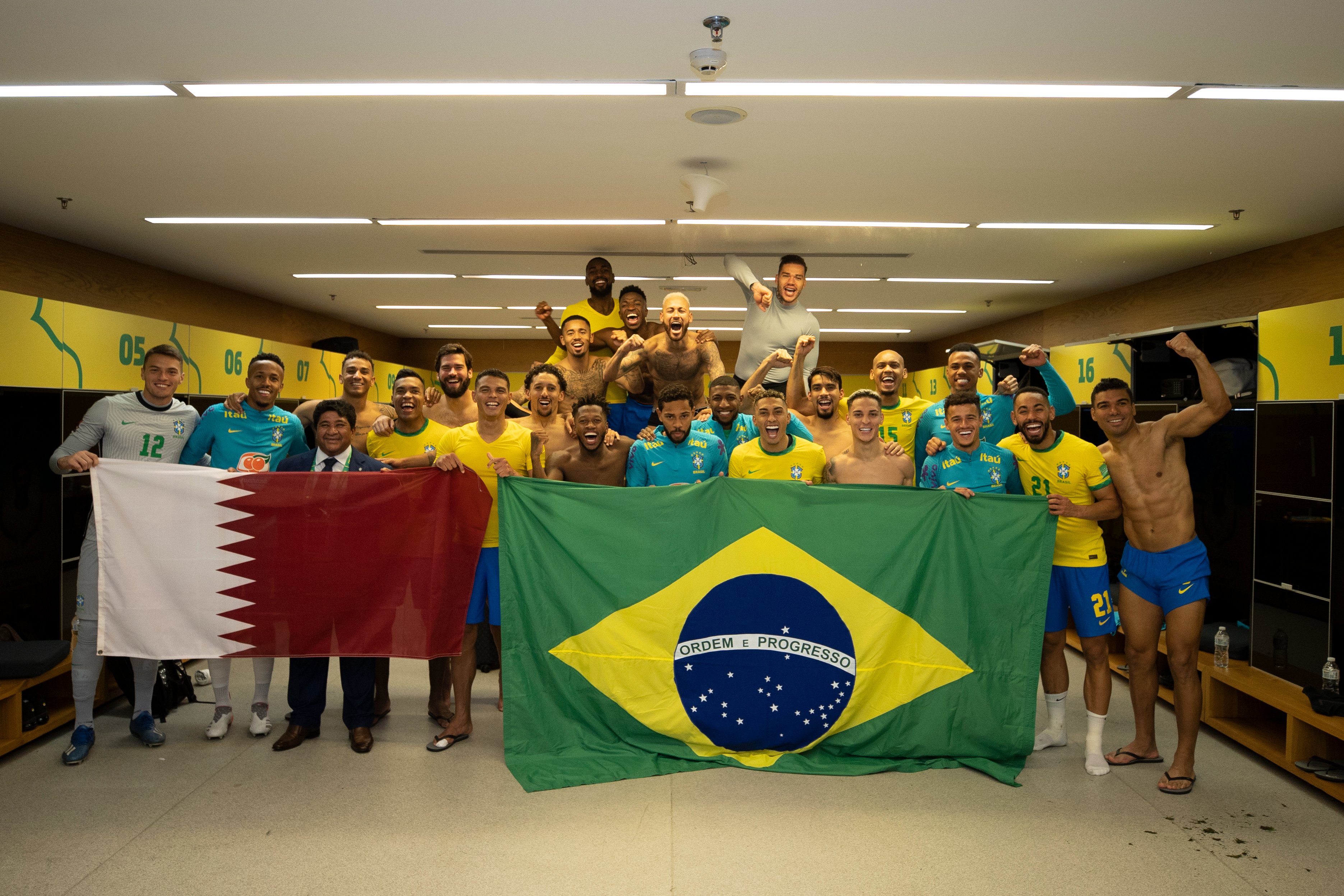 Brézil Football Brésil - Le Brésil est la première nation qualifiée pour la Coupe Du Monde