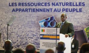 Revenus des ressources naturelles : Macky Sall avertit, "les revenus ne serviront pas à augmenter des salaires"