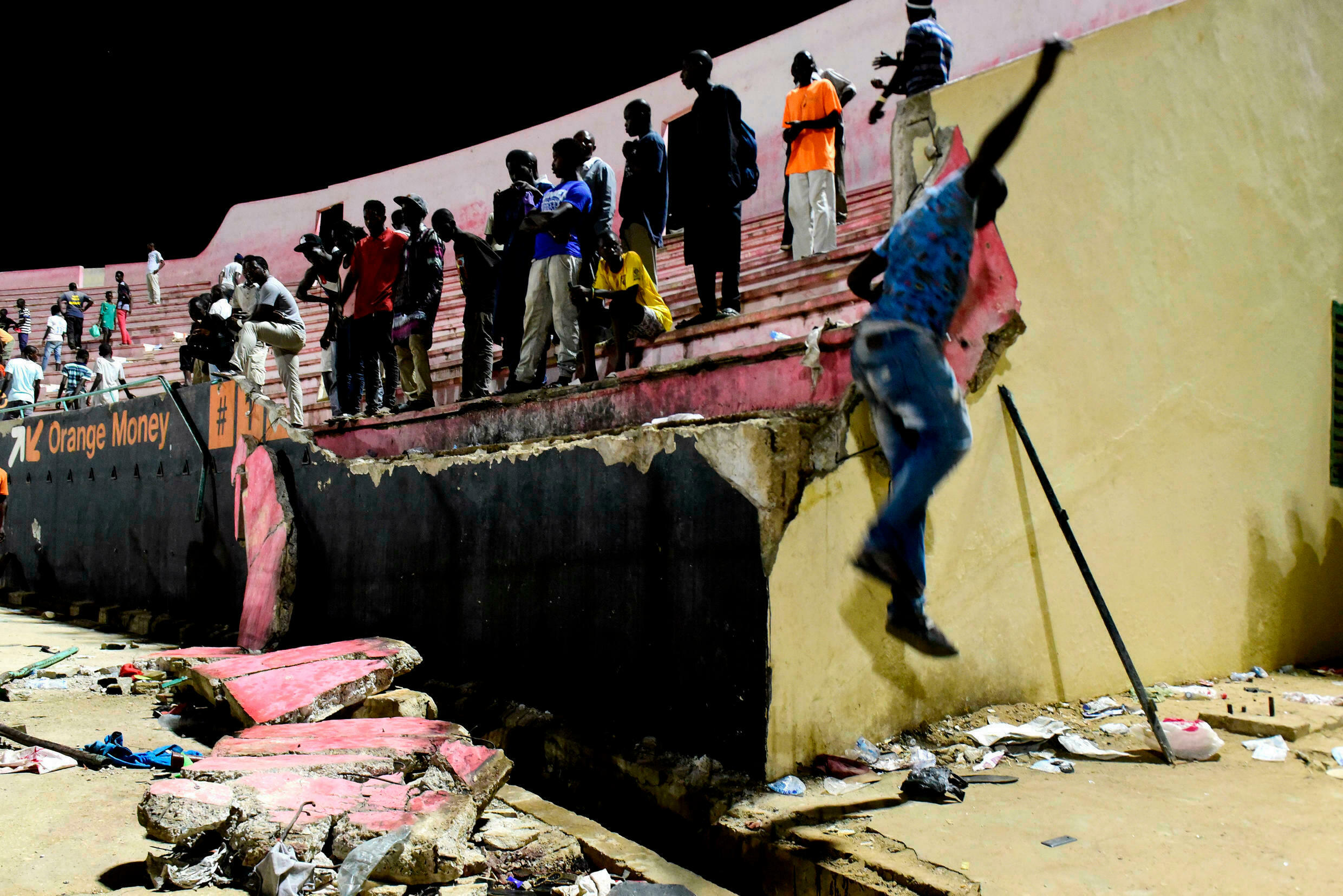 bousculade au stade Demba Diop