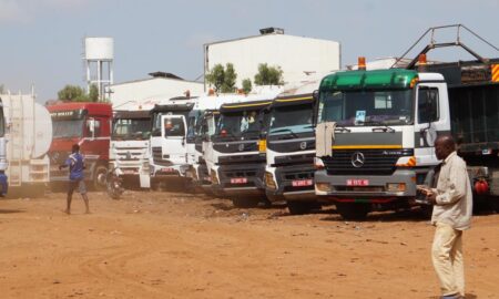 Des Camions maliens au Sénégal