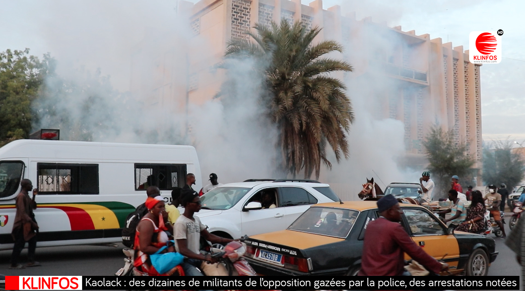 Kaolack - dizaines de militants de l’opposition gazées par la police, des arrestations notées