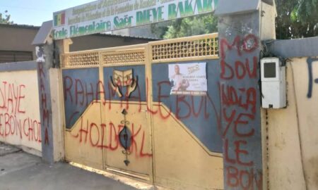 Kaolack : le Forum civil dénonce les graffitis des politiciens sur les murs d'école