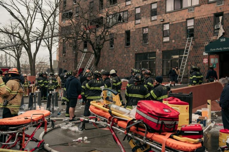 Etats-Unis : un incendie fait 19 morts dont 9 enfants à New York