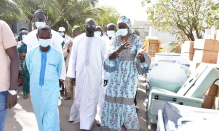 Kaolack : un lot de matériel médical d’une valeur de 50 millions remis à l’hôpital Elhadji Ibrahima Niass