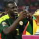 Cérémonie de décoration des lions : le téléphone de Kalidou Koulibaly, chipé au Palais présidentiel