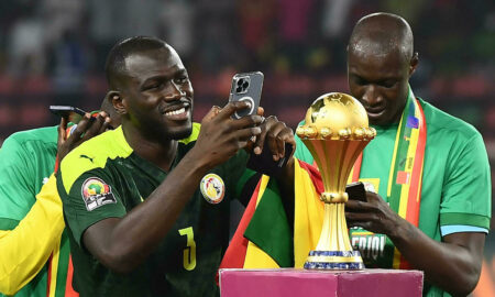 Cérémonie de décoration des lions : le téléphone de Kalidou Koulibaly, chipé au Palais présidentiel