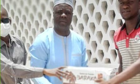 Kaolack : Dr Alioune Diouf distribue plus de 500 kits de Ndogou à la population
