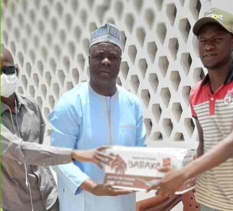 Kaolack : Dr Alioune Diouf distribue plus de 500 kits de Ndogou à la population