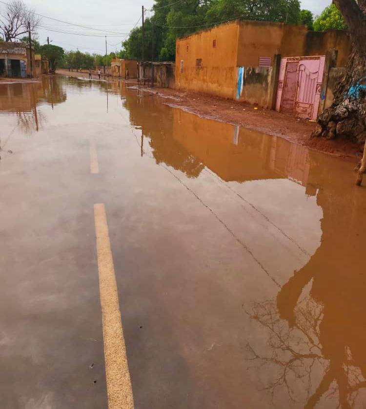 La commune de Ndoffane sous les eaux : le maire au chevet des sinistrés