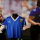 Argentine: un maillot de Maradona vendu aux enchères pour la somme record de 9 millions d'euros