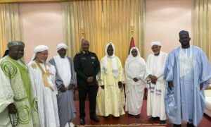 Diplomatie religieuse : le Khalife mondial de la Fayda Tijaaniya a réussi avec brio sa mission de paix au Soudan