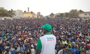 Ousmane Sonko lors de la manifestation de la coalition Yewwi Askan Wi le 8 juin 2022 à la place de la Nation 1