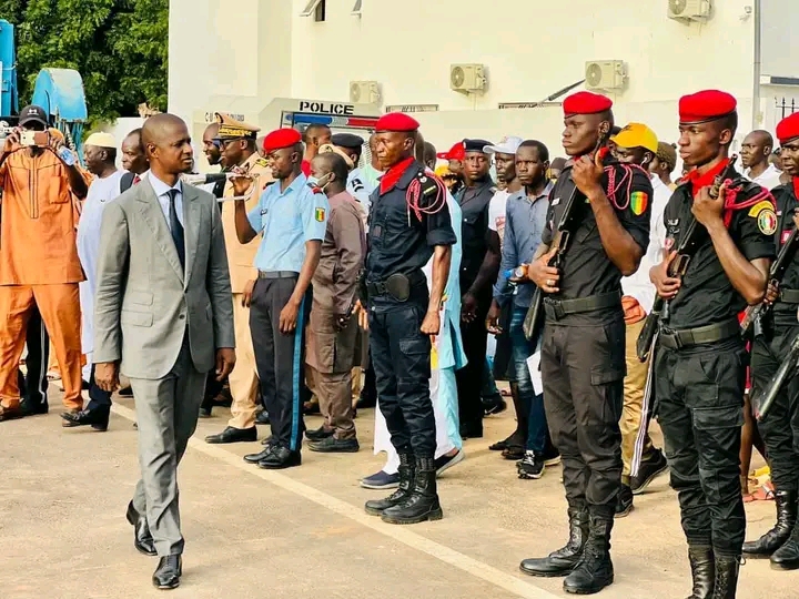 Nioro : le ministre de l'intérieur inaugure le nouveau commissariat de Police