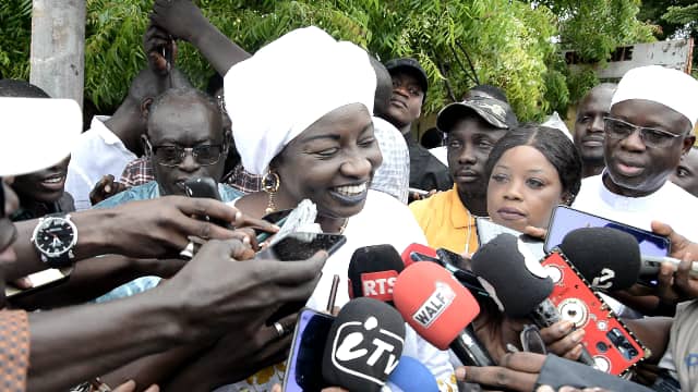 Kaolack : Aminata Touré après avoir voté, "nous appelons les citoyens à venir voter massivement"