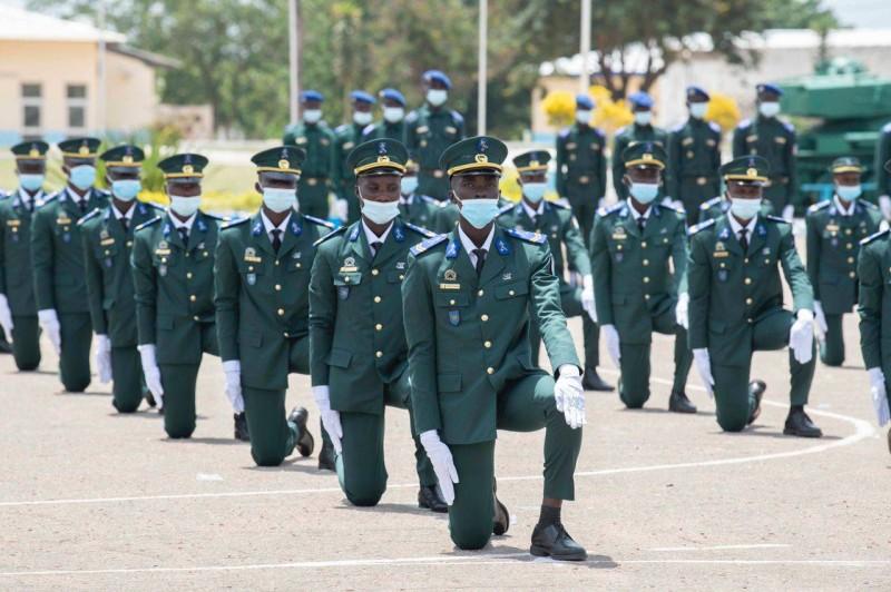 Kaolack : 74 sous-officiers dont 6 femmes de la 40em promotion de l'ENSOA, prêts à servir