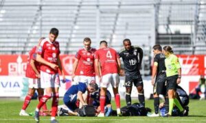 Stade Brestois : Noah Fadiga blessé et évacué sur une civière