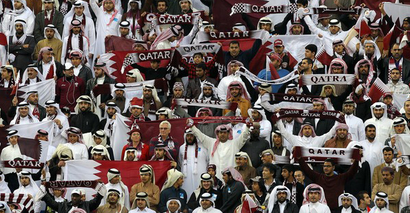 Pour son Mondial : le Qatar paie le voyage de fans en échange de commentaires positifs sur les réseaux sociaux