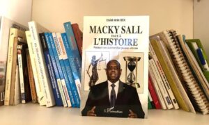 le livre Macky Sall face à l’histoire passage sous scanner d’un pouvoir africain, l'Harmattan, Cheikh Yerim Seck - photo klinfos