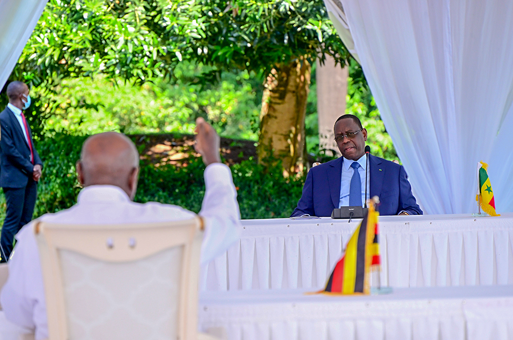 Depuis l'Ouganda : Macky Sall accuse "des forces extérieures" d'attiser les conflits en Afrique