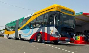 Essais statiques : le BRT roule sur Dakar