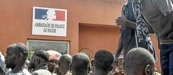 Niger : la junte militaire expulse l'ambassadeur de France