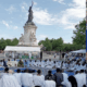 Des mourides Sénégalais à la place de la république pour célébrer la journée Cheikh Ahmadou Bamba .png