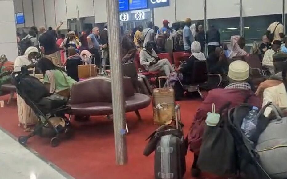France : calvaire de 48 heures pour 300 passagers du paris-dakar, Air sénégal encore au banc des accusés