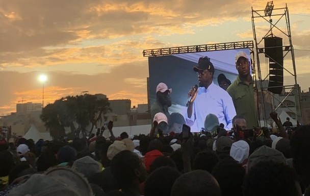 Ousmane Sonko, président de Pastef, lors du Téra Meeting du 8 novembre 2025 à Dakar