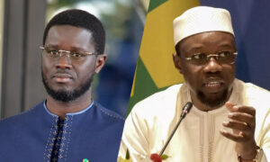 A gauche, le président sénégalais, Bassirou Diomaye Faye. A droite, son premier ministre, Ousmane Sonko - AFP