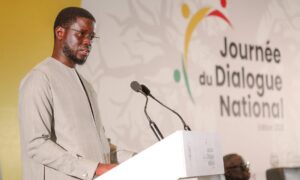 Le Président de la République, Bassirou Diomaye Faye, présidant le 28 mai 2025, au CICAD, la cérémonie d’ouverture du Dialogue National sur le système politique