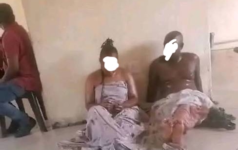 Wakhinane Nimzatt : il surprend sa femme et son amant en pleins ébats sexuels dans le lit conjugal